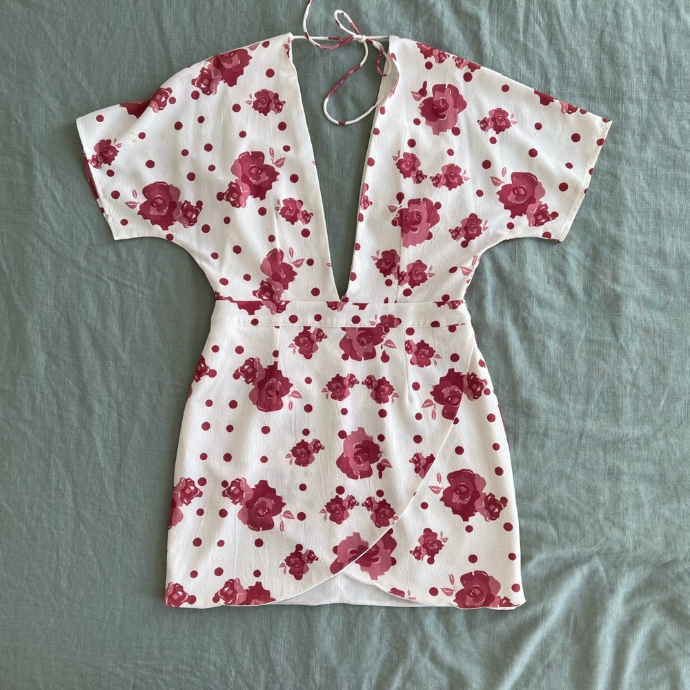 White Rose Floral Cocktail Dress - Sabo Skirt